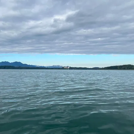 Haus Elbraechter - Erdgeschoss Gstadt am Chiemsee